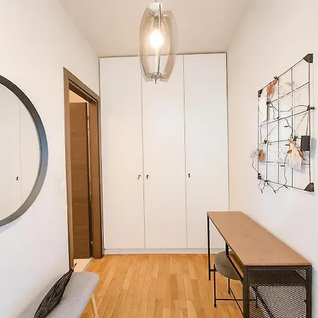 Central Glow Studio-3